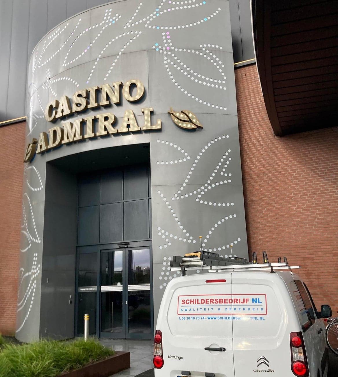 Casino Admiral geschilderd in Waalwijk